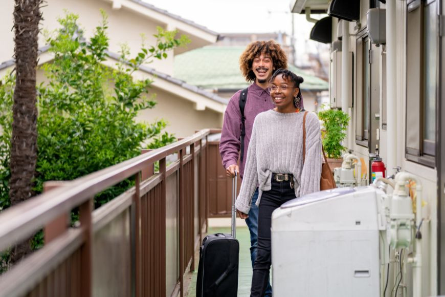 学生寮の部屋内観(シングルルーム)